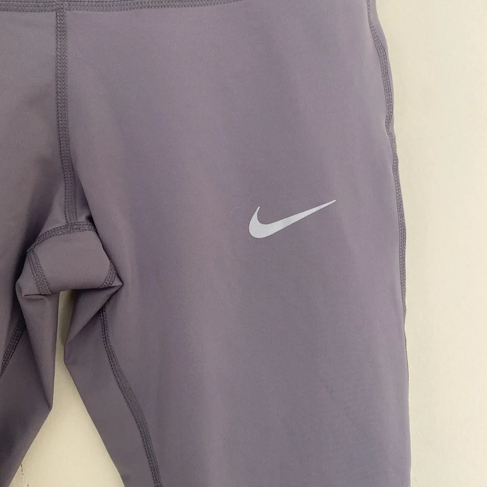 Nike Running gray cropped running tights leggings w/ 2 waistband pockets Sz M